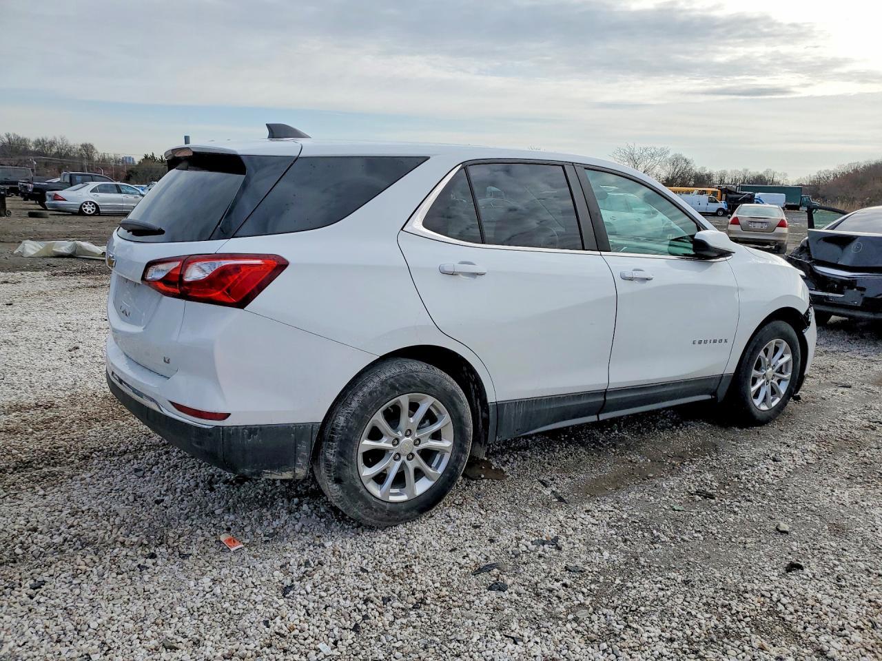 2021 Chevrolet Equinox Lt - Фото 3