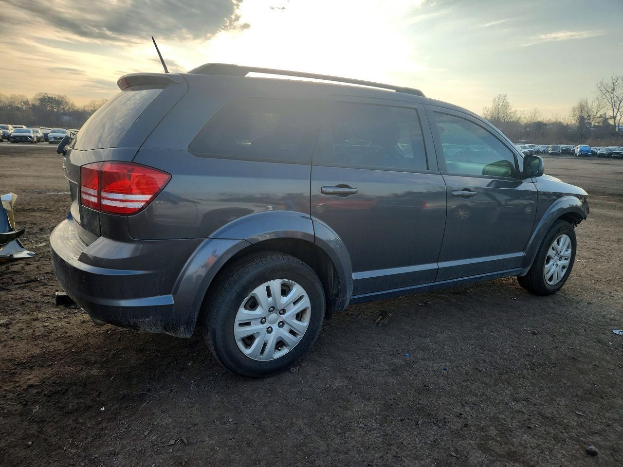 2020 Dodge Journey Se - Фото 3