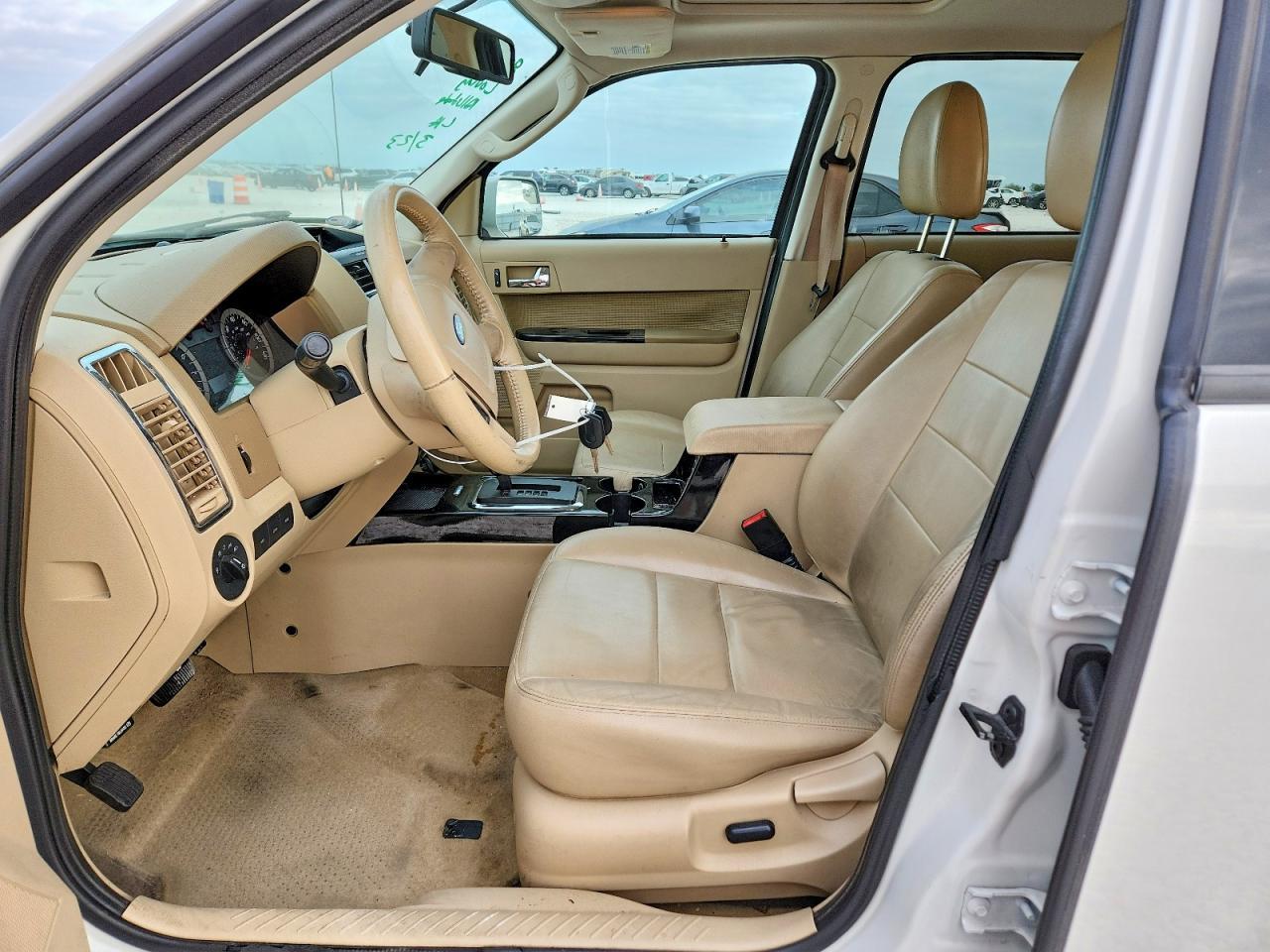 2010 Ford Escape Limited - Image 7