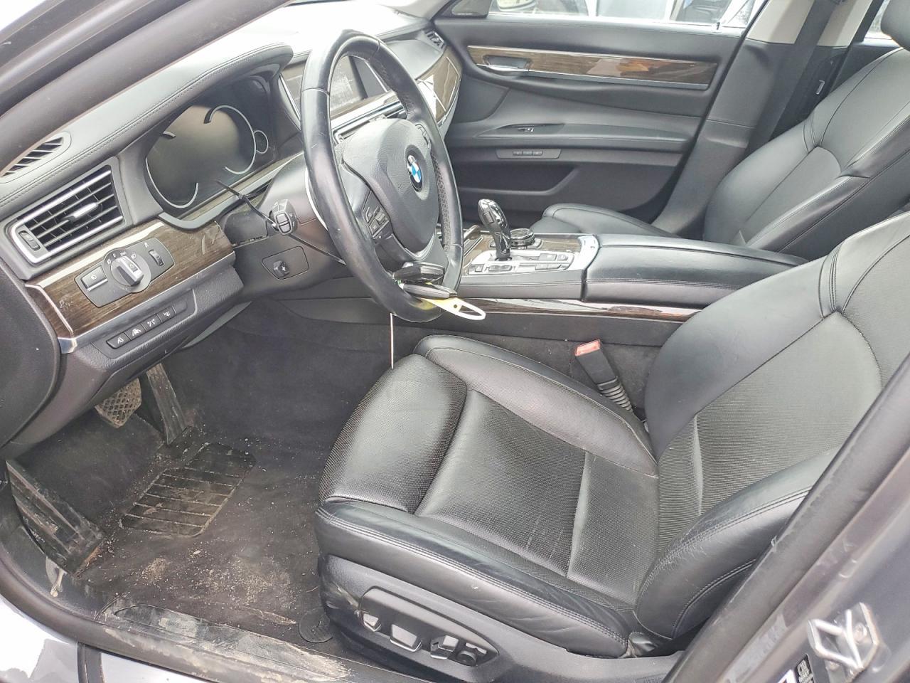 2014 BMW 750 Li - Image 7