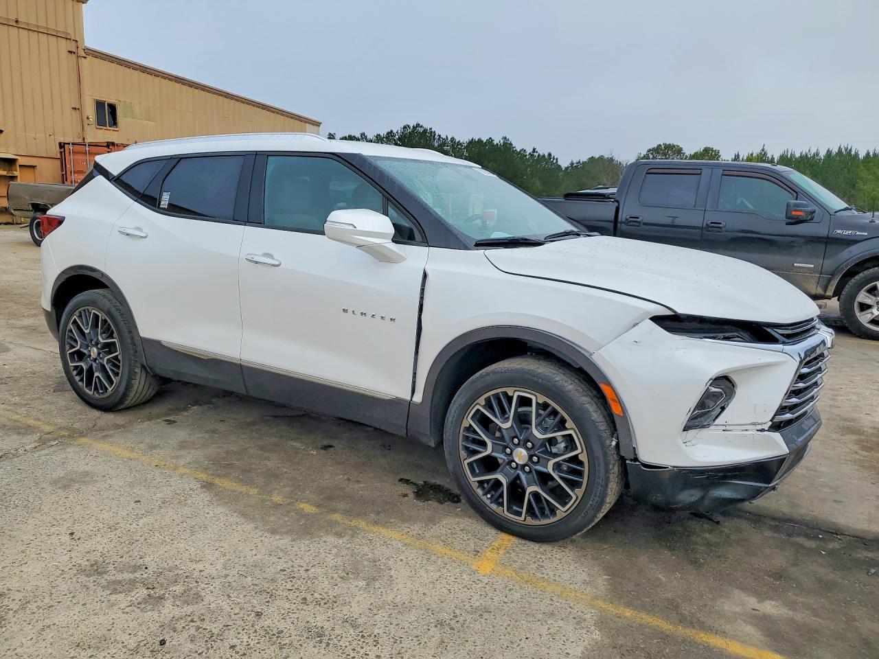 2023 Chevrolet Blazer Premier - Image 4
