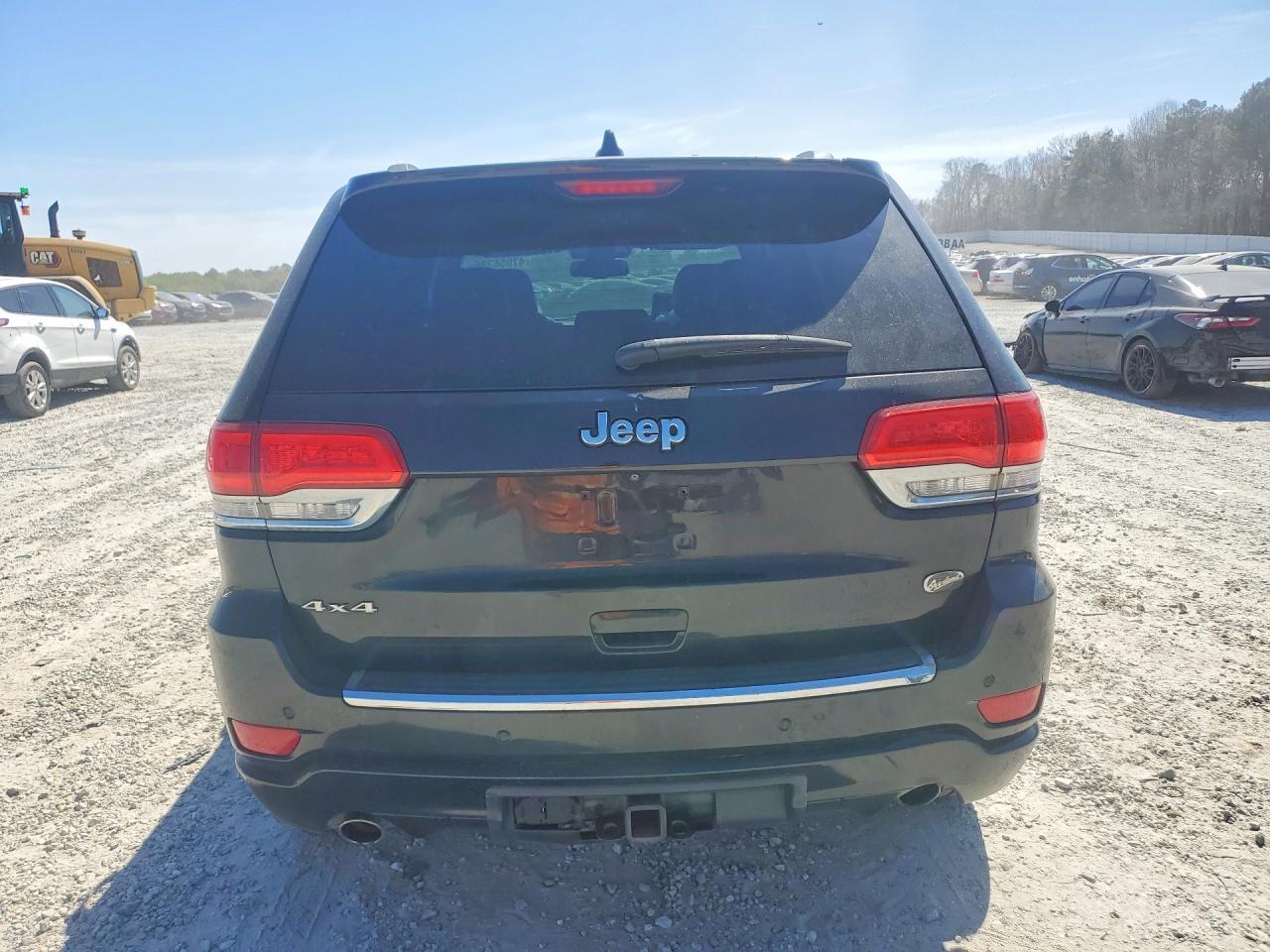 2015 Jeep Grand Cherokee Overland - Image 6