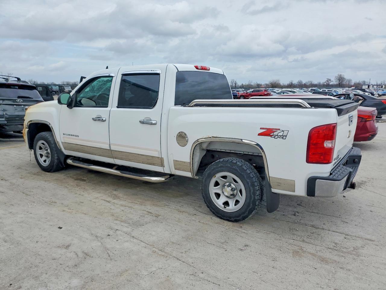 2011 Chevrolet Silverado K1500 Lt - Фото 2