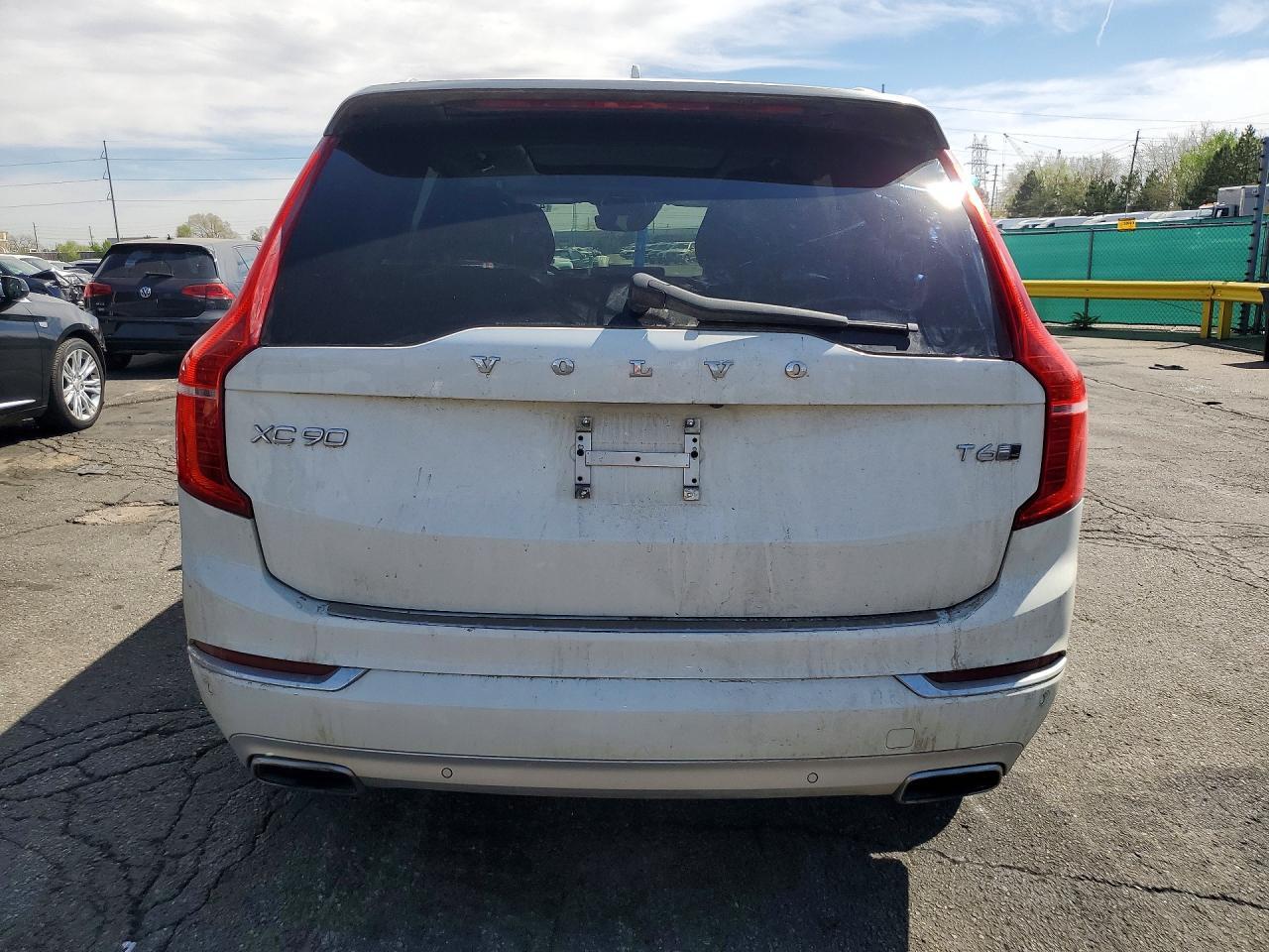 2016 Volvo Xc90 T6 - Image 6