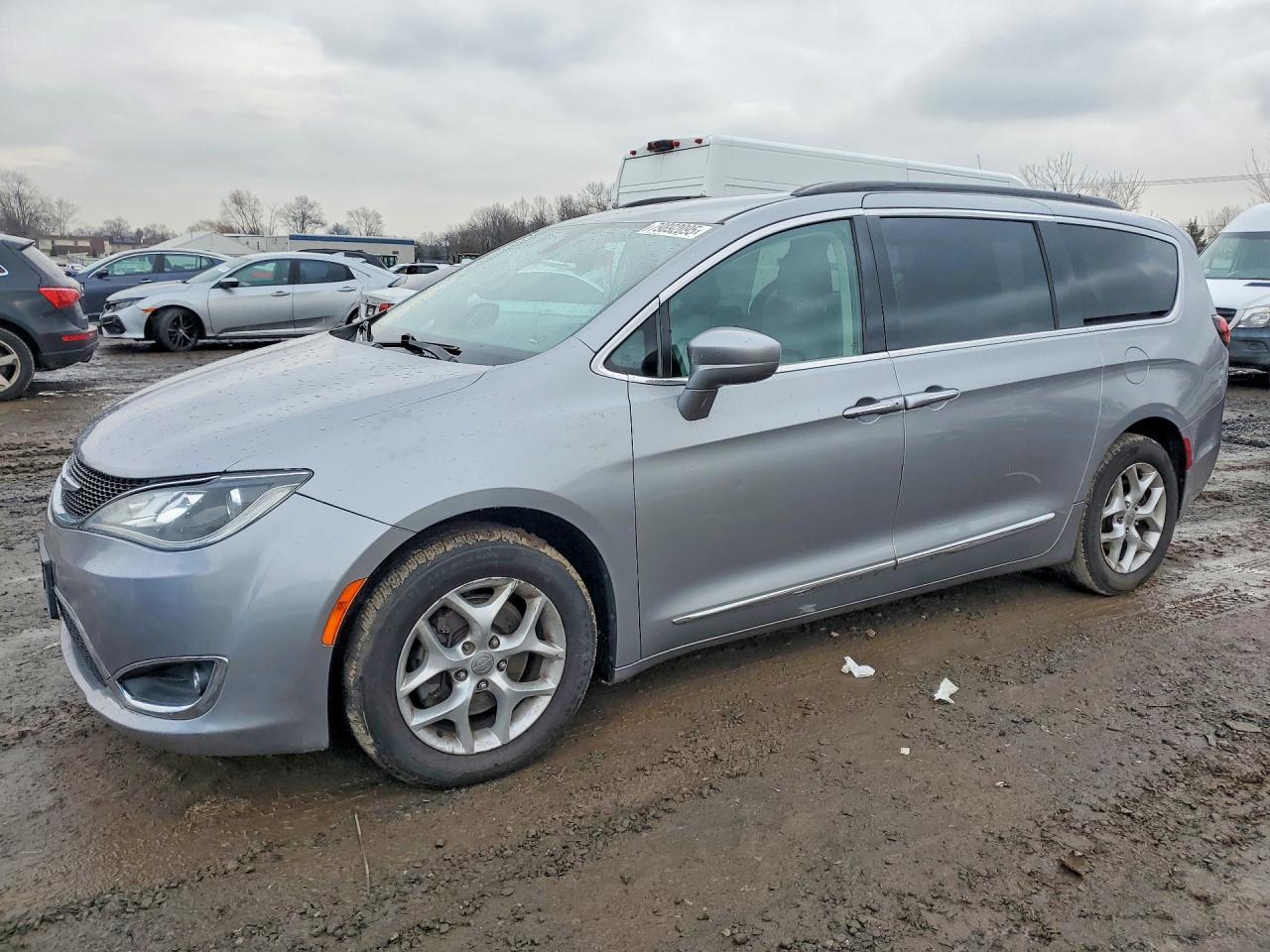 2017 Chrysler Pacifica Touring L