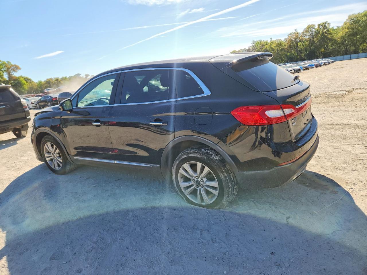 2018 Lincoln Mkx Premiere - Image 2