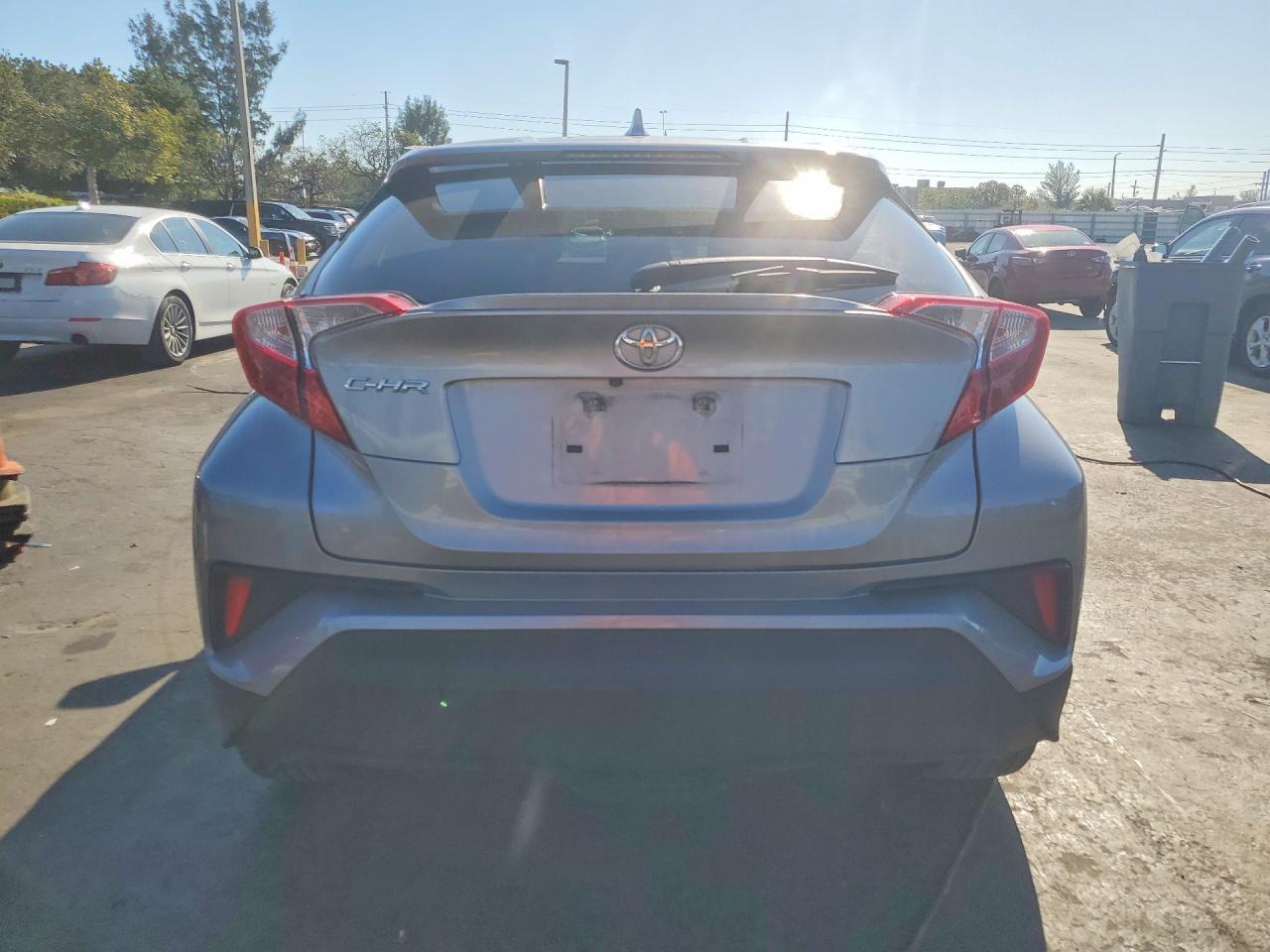 2018 Toyota C-Hr Xle - Image 6