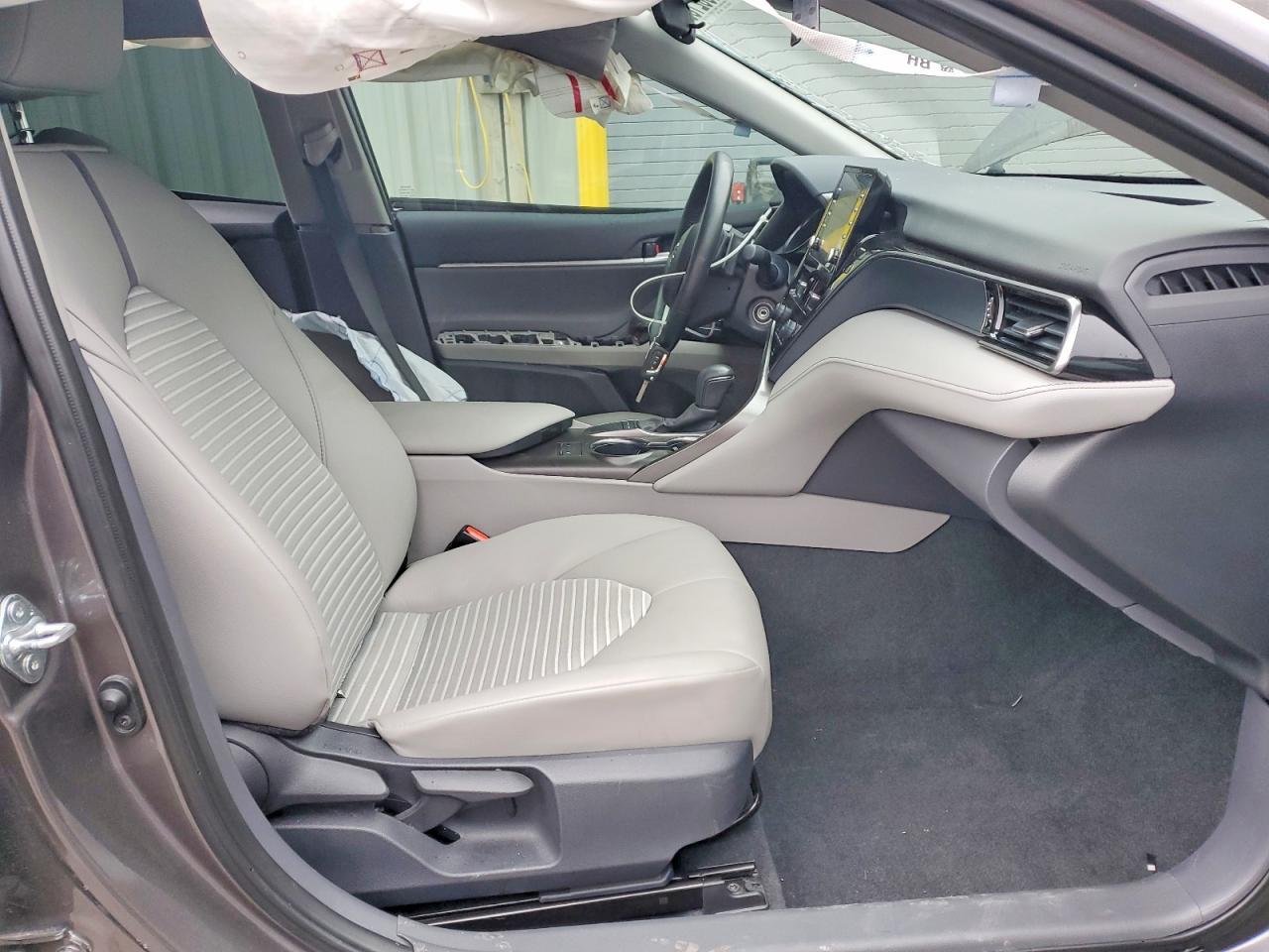 2024 Toyota Camry Se - Фото 7
