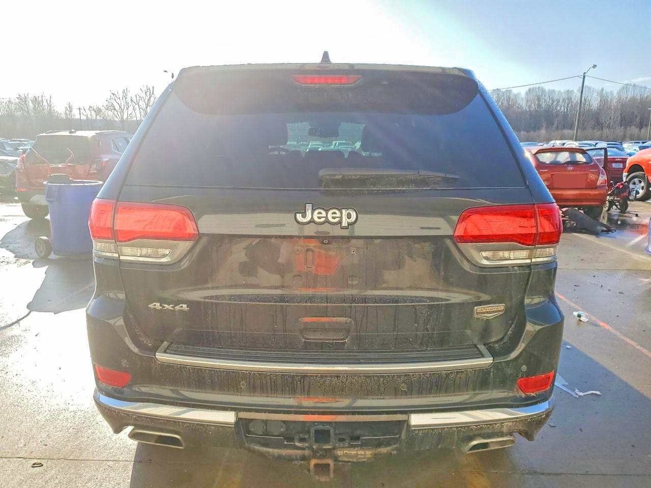 2014 Jeep Grand Cherokee Summit - Image 6