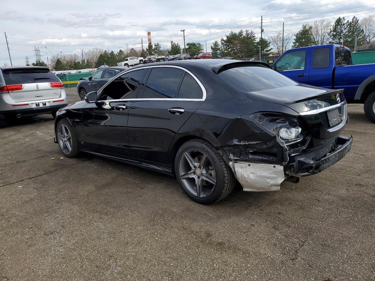 2016 Mercedes-Benz C 300 4Matic - Фото 2
