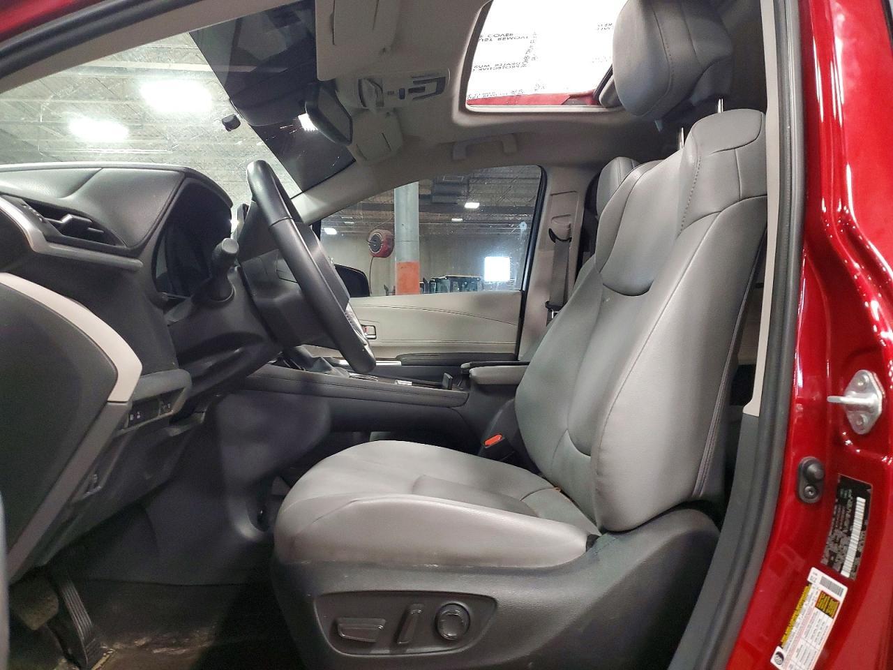 2024 Toyota Sienna Xle 7-Passenger - Фото 7