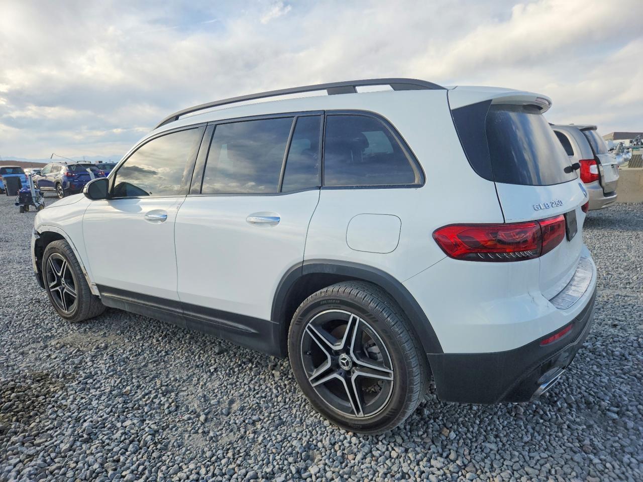 2020 Mercedes-Benz Glb 250 4Matic - Image 2