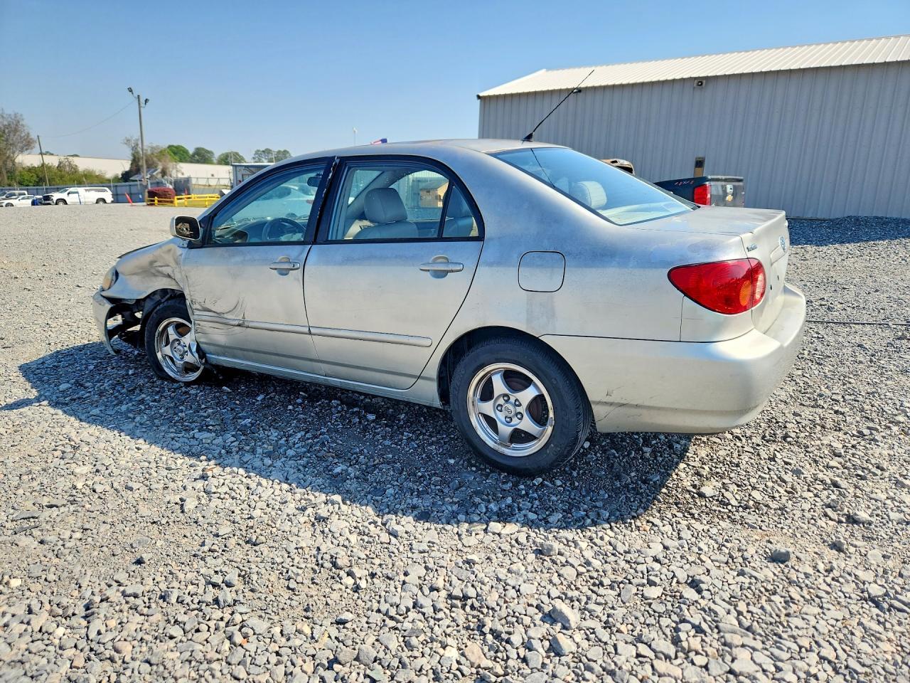 2003 Toyota Corolla Le - Image 2