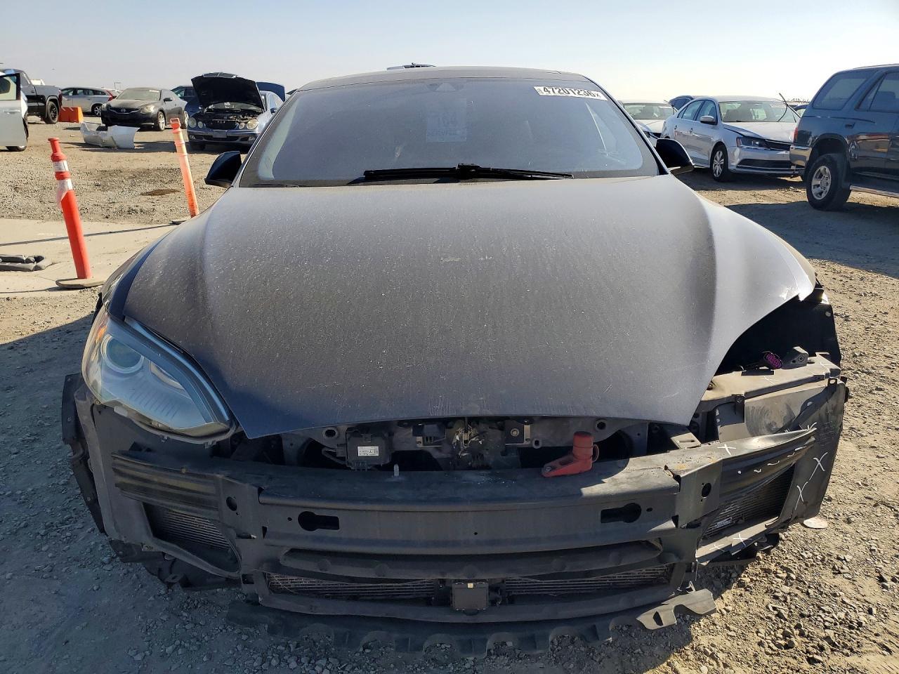 2015 Tesla Model S 85 - Фото 5