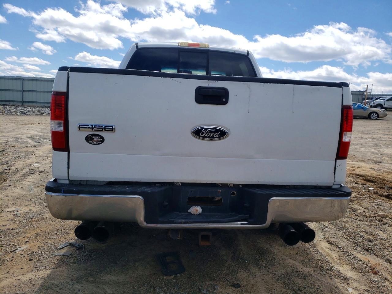 2004 Ford F150 Supercrew - Image 6