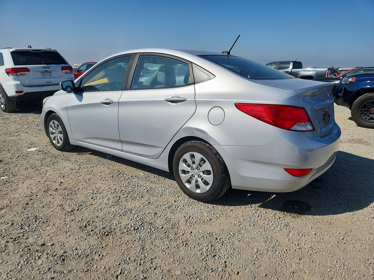 2016 Hyundai Accent Se - Image 2