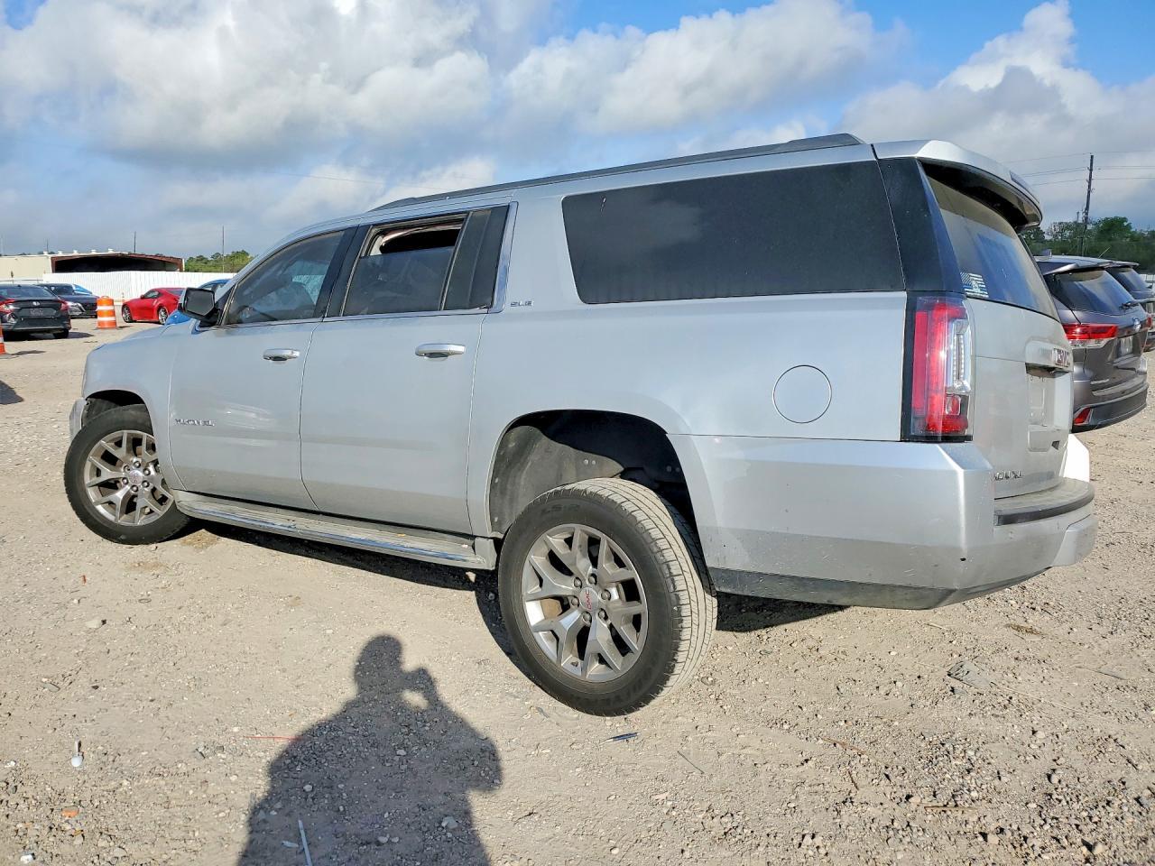 2015 GMC Yukon Xl C1500 Sle - Фото 3