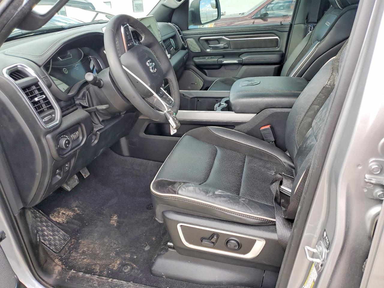 2025 Ram 1500 Laramie - Фото 7