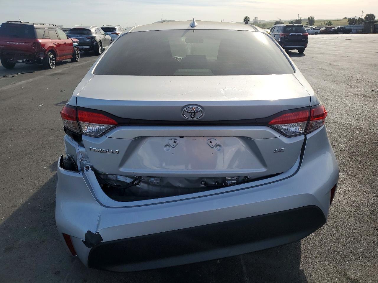 2024 Toyota Corolla Le - Фото 6