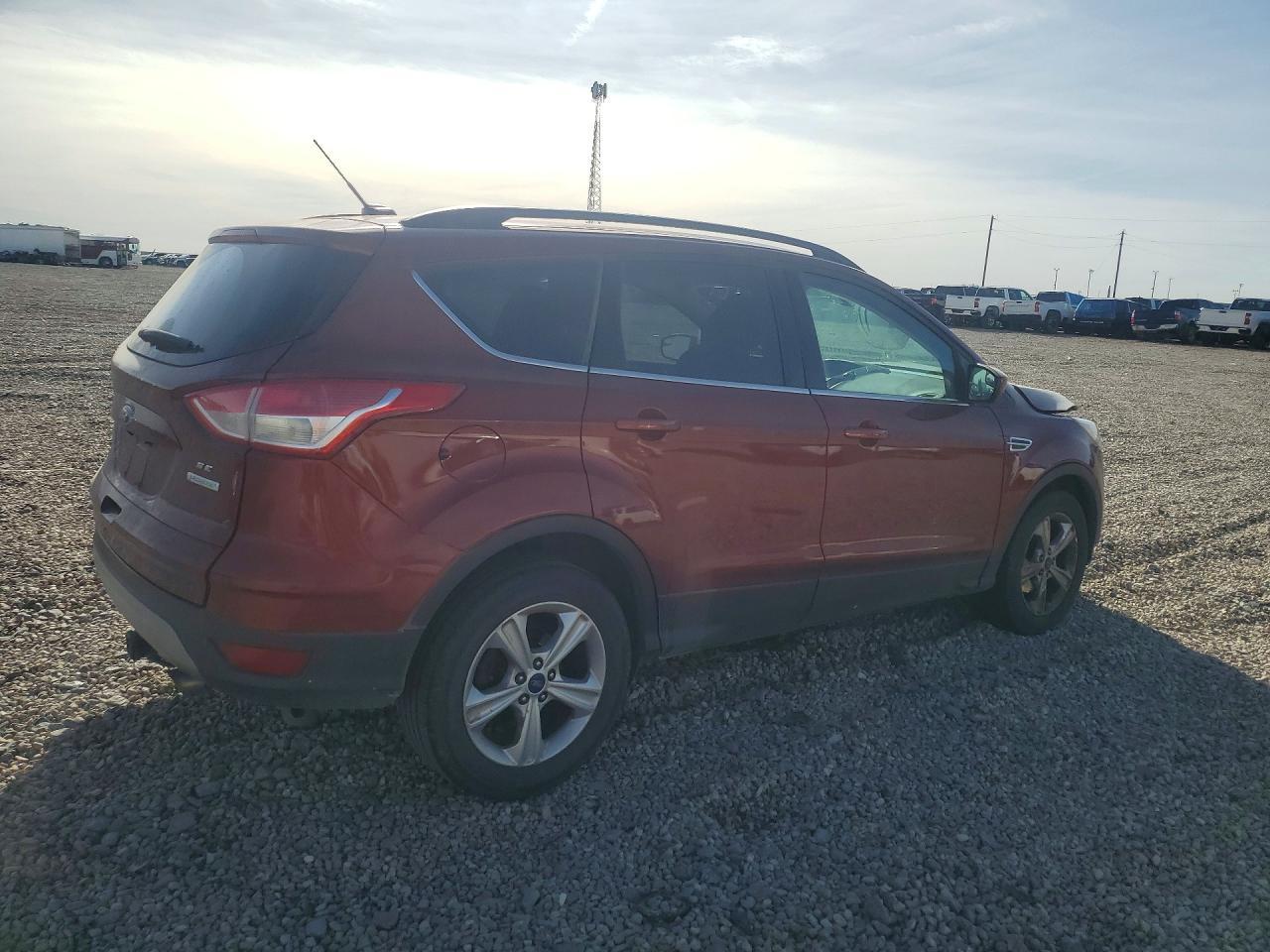 2016 Ford Escape Se - Фото 3