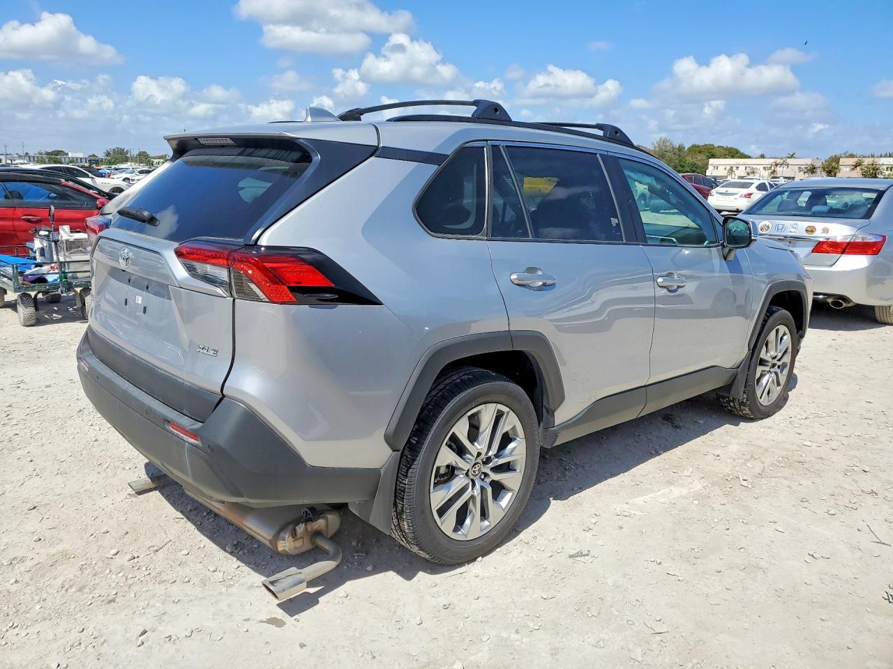 2025 Toyota Rav4 Xle Premium - Фото 5
