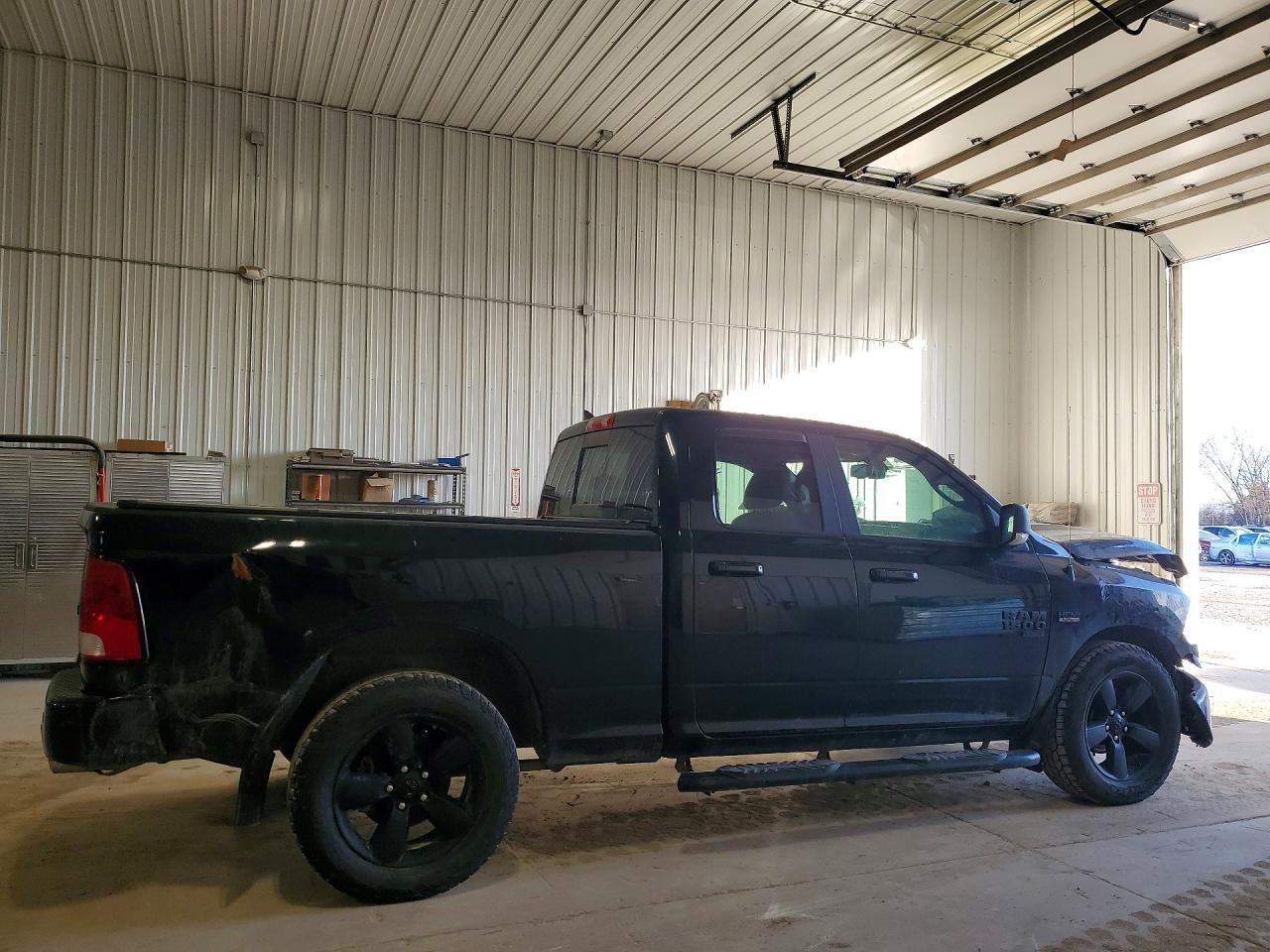 2019 Ram 1500 Classic Slt - Фото 3
