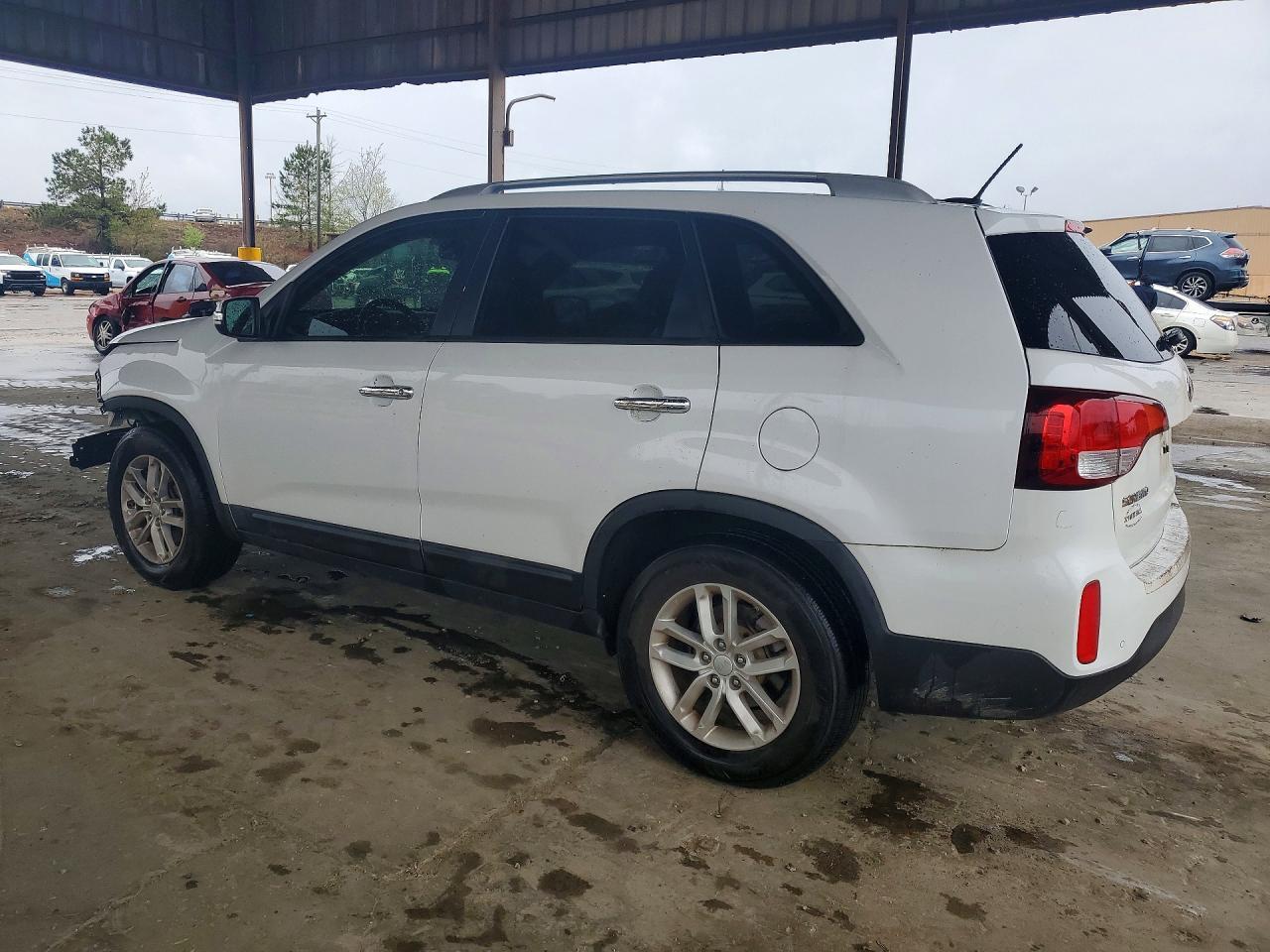 2015 Kia Sorento - Image 2