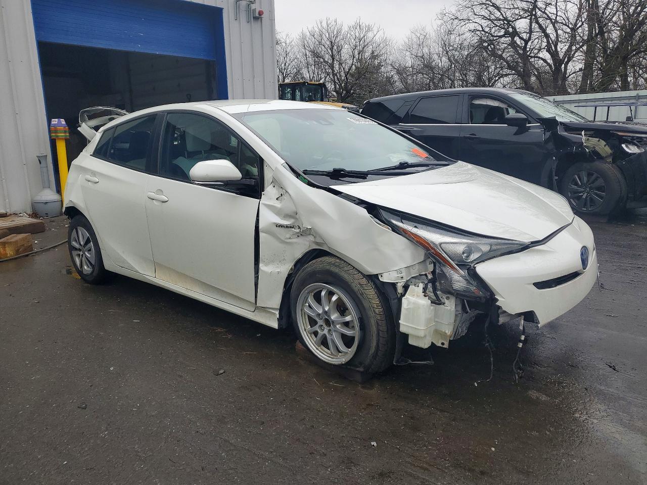 2018 Toyota Prius Four - Image 4