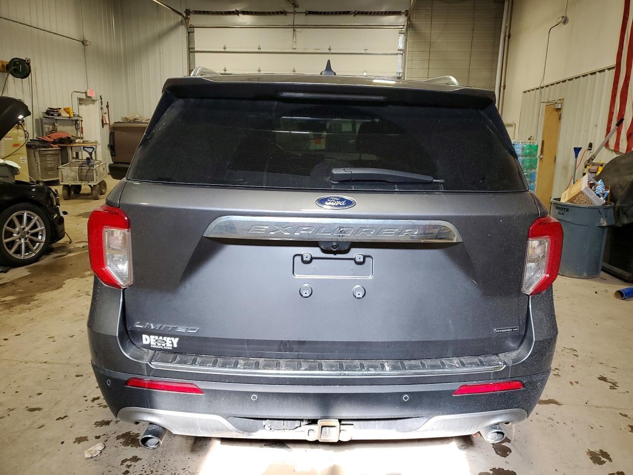 2021 Ford Explorer Limited - Image 6