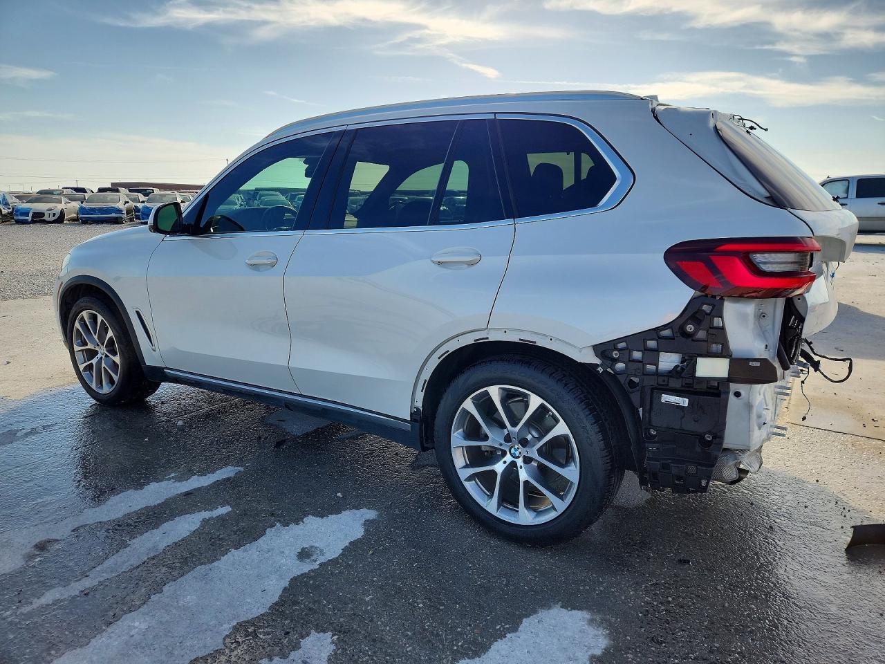 2020 BMW X5 xDrive40I - Фото 2