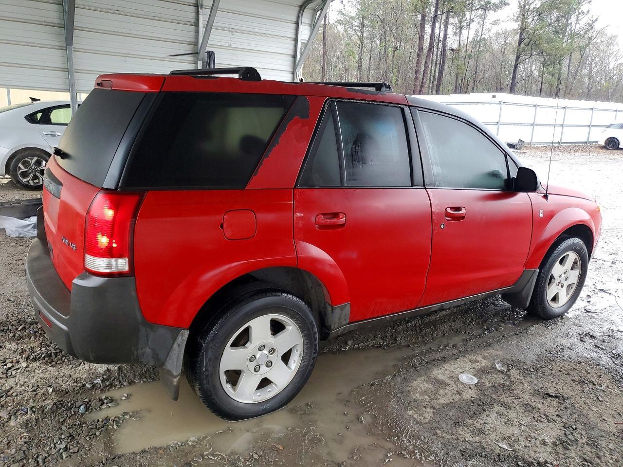 2004 Saturn Vue - Image 3
