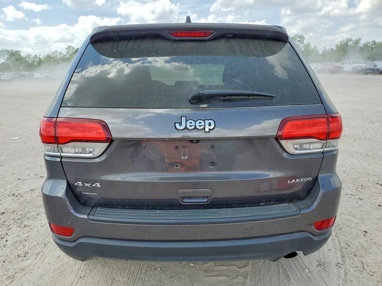 2020 Jeep Grand Cherokee Laredo - Фото 6