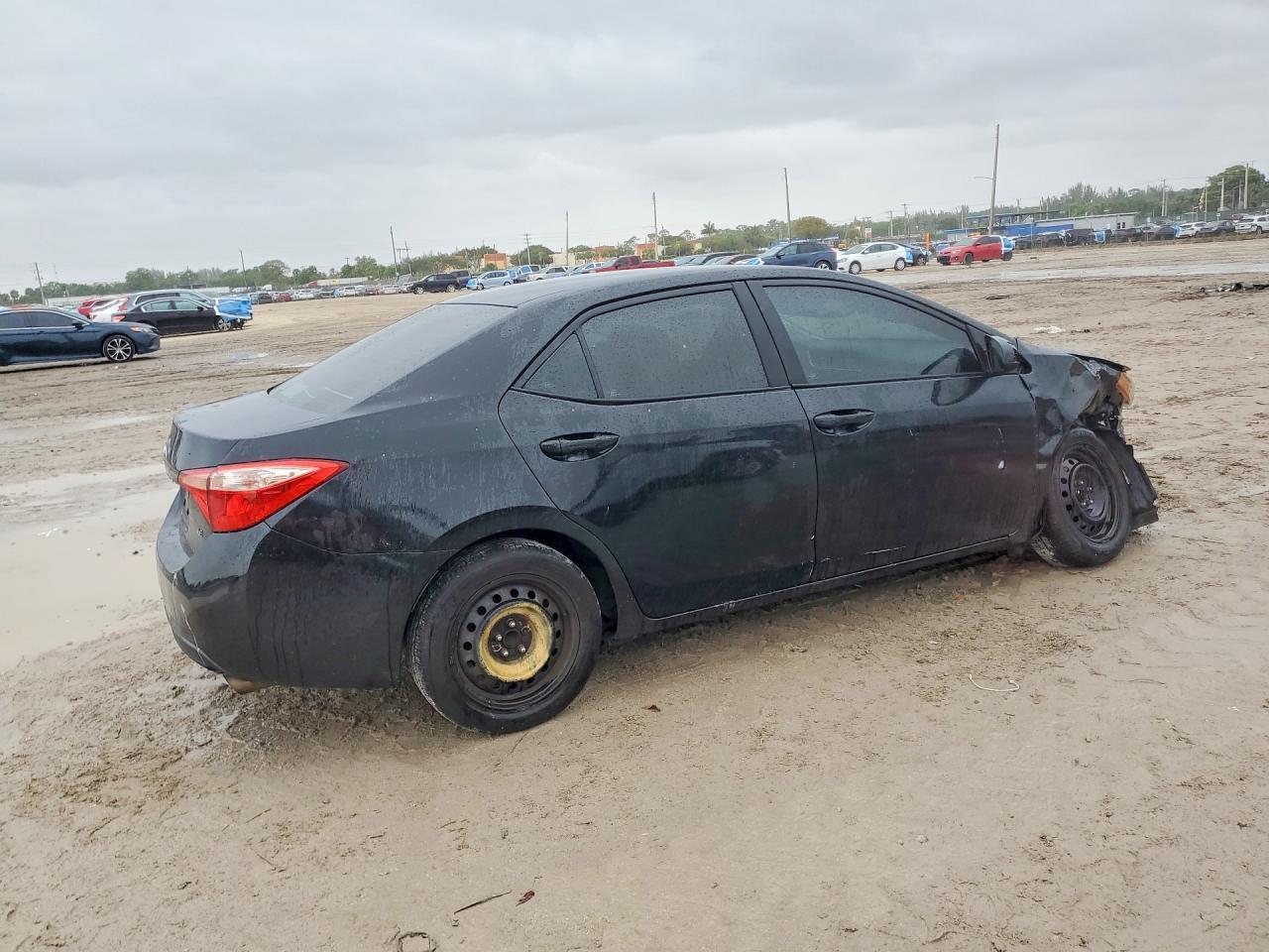 2018 Toyota Corolla Le - Image 3