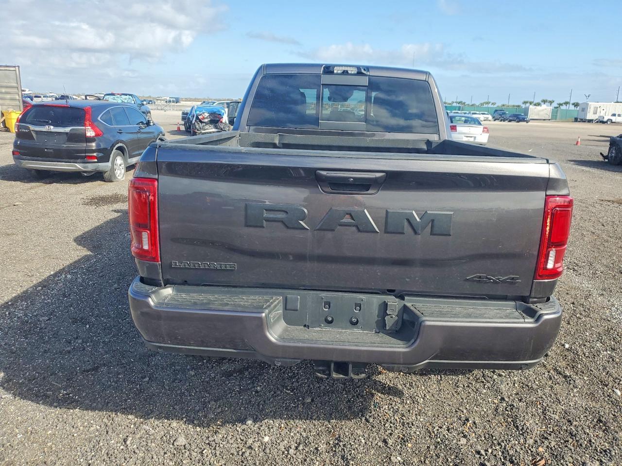 2026 Ram 2500 Laramie - Фото 6