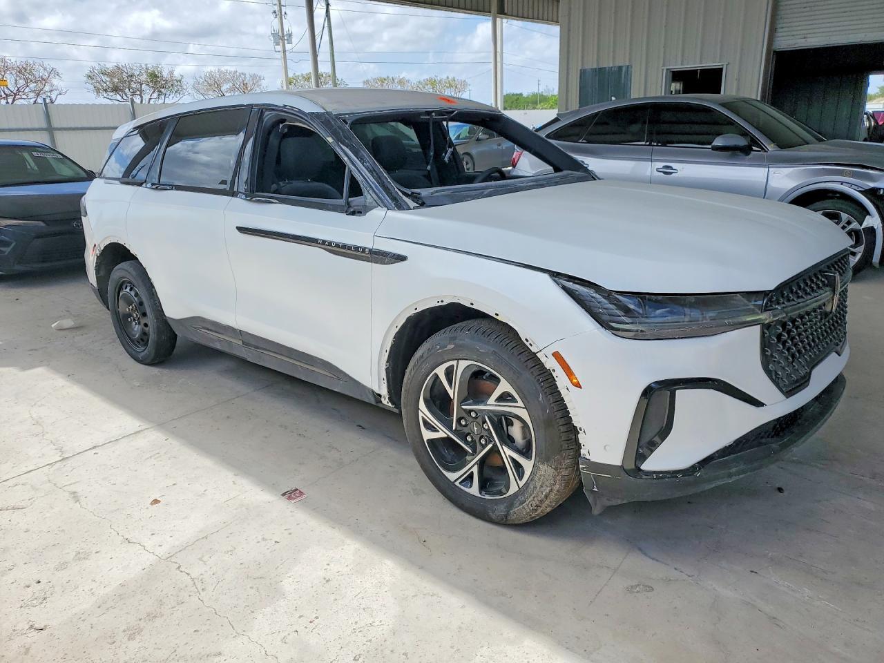 2024 Lincoln Nautilus Premiere - Фото 4