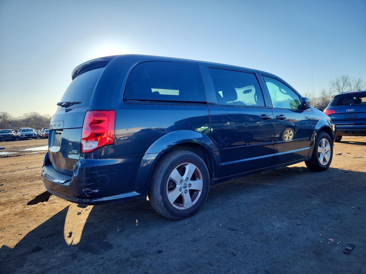 2013 Dodge Grand Caravan Se - Image 3