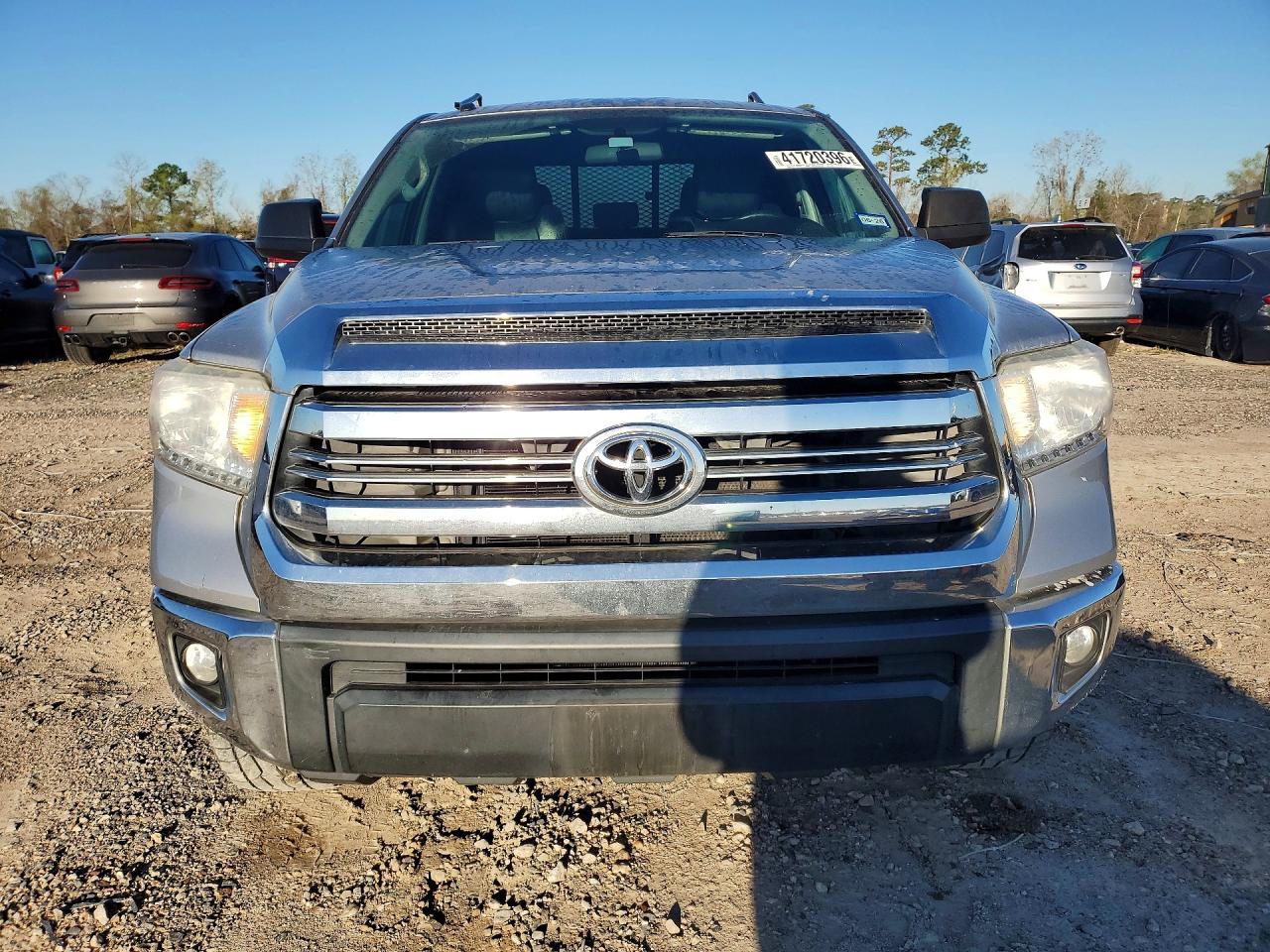 2017 Toyota Tundra Sr5 - Image 5