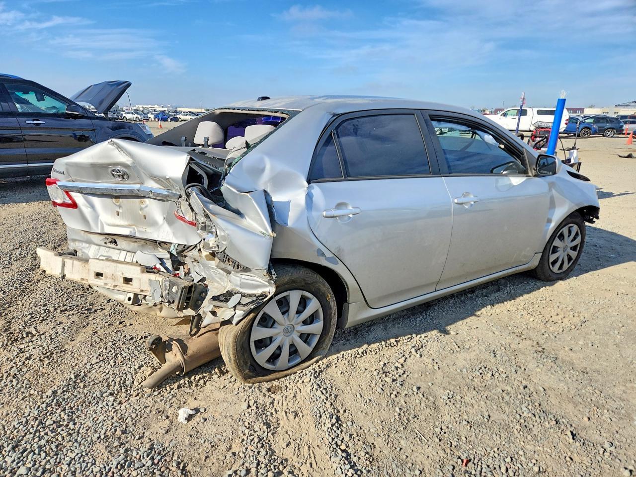2011 Toyota Corolla Le - Фото 3