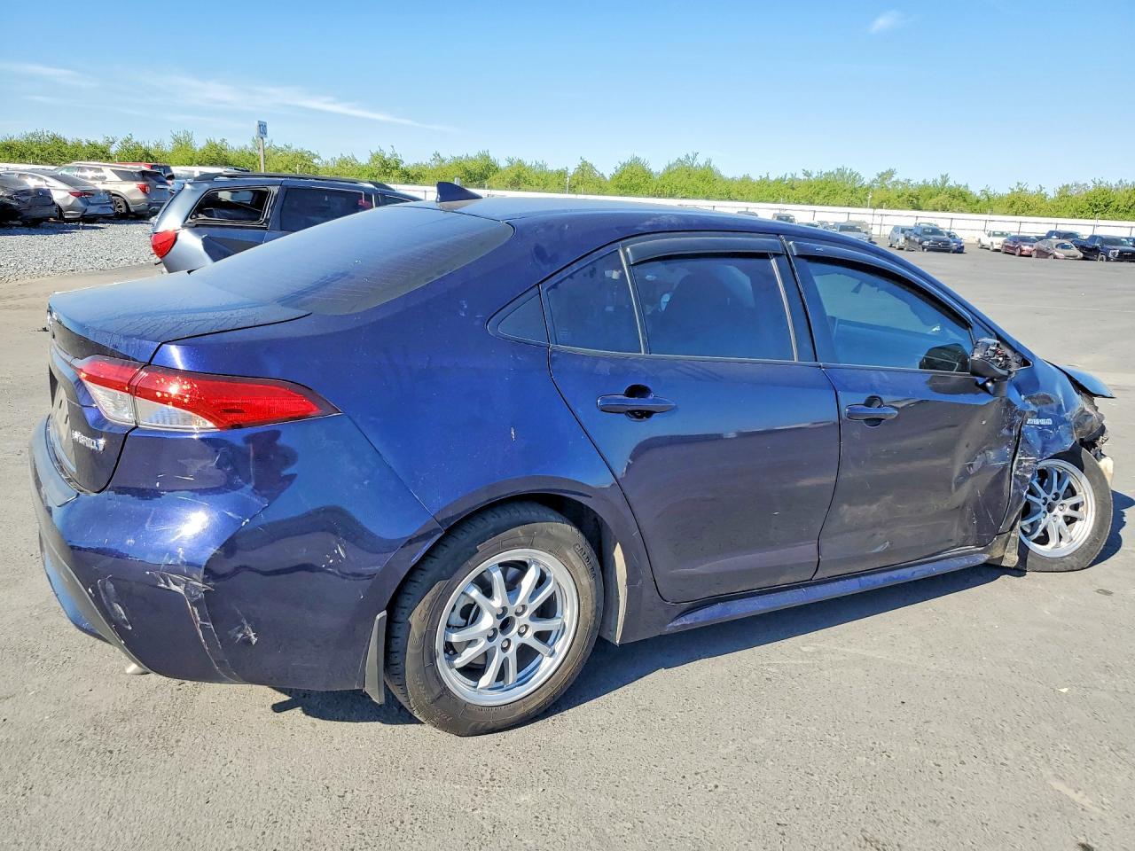 2021 Toyota Corolla Hybrid Le - Фото 3