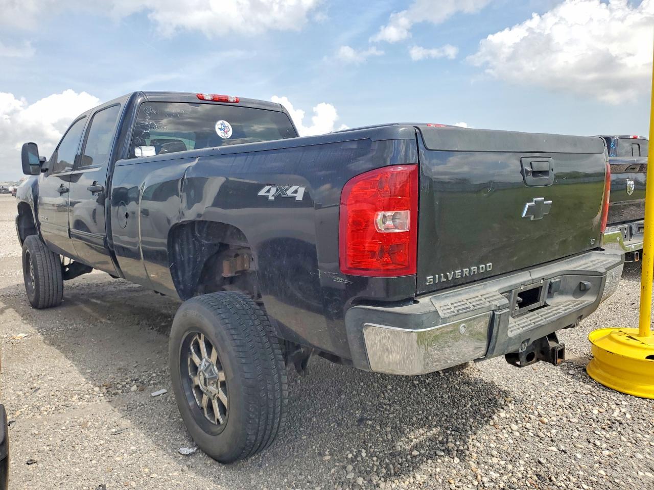 2012 Chevrolet Silverado K3500 Lt - Фото 2