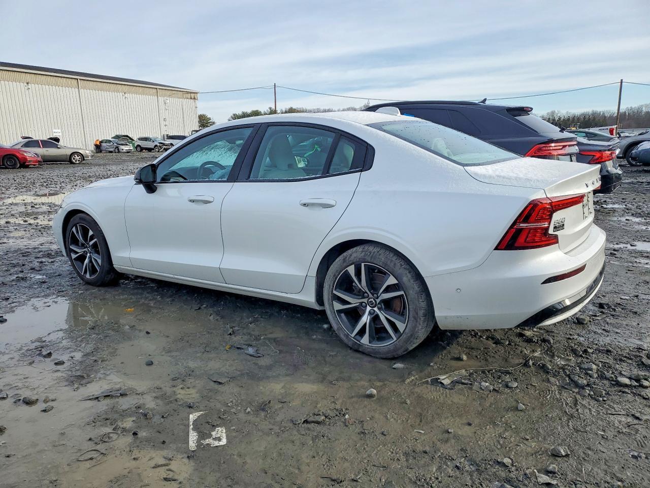 2024 Volvo S60 Plus - Image 2