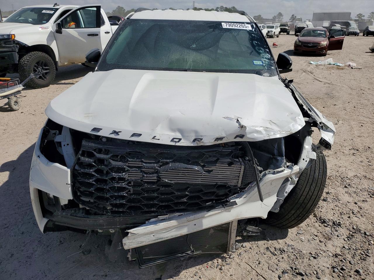 2025 Ford Explorer St-Line - Фото 5