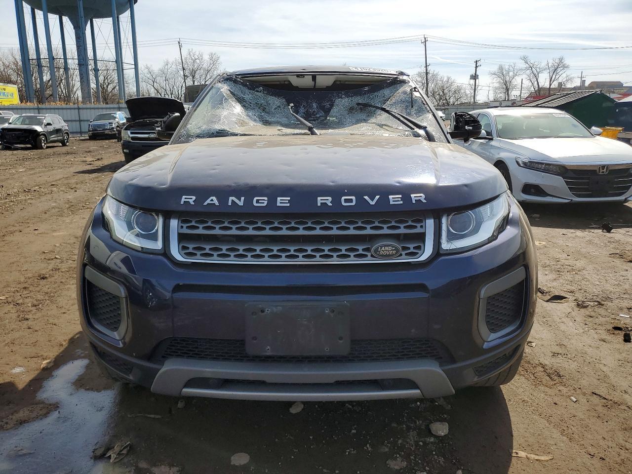 2017 Land Rover Range Rover Evoque Se - Image 5