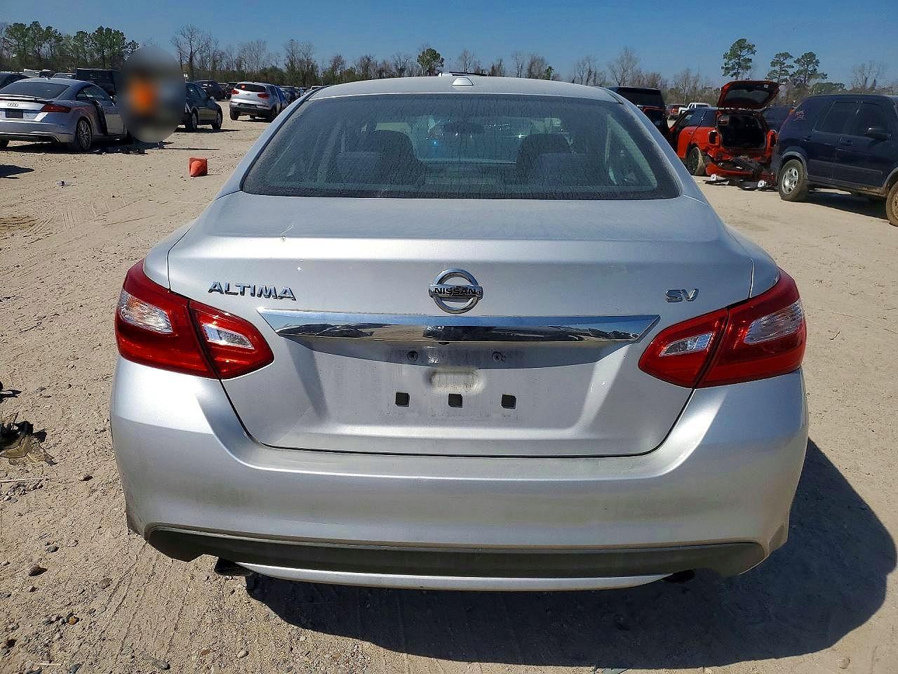 2016 Nissan Altima 2.5 - Image 6