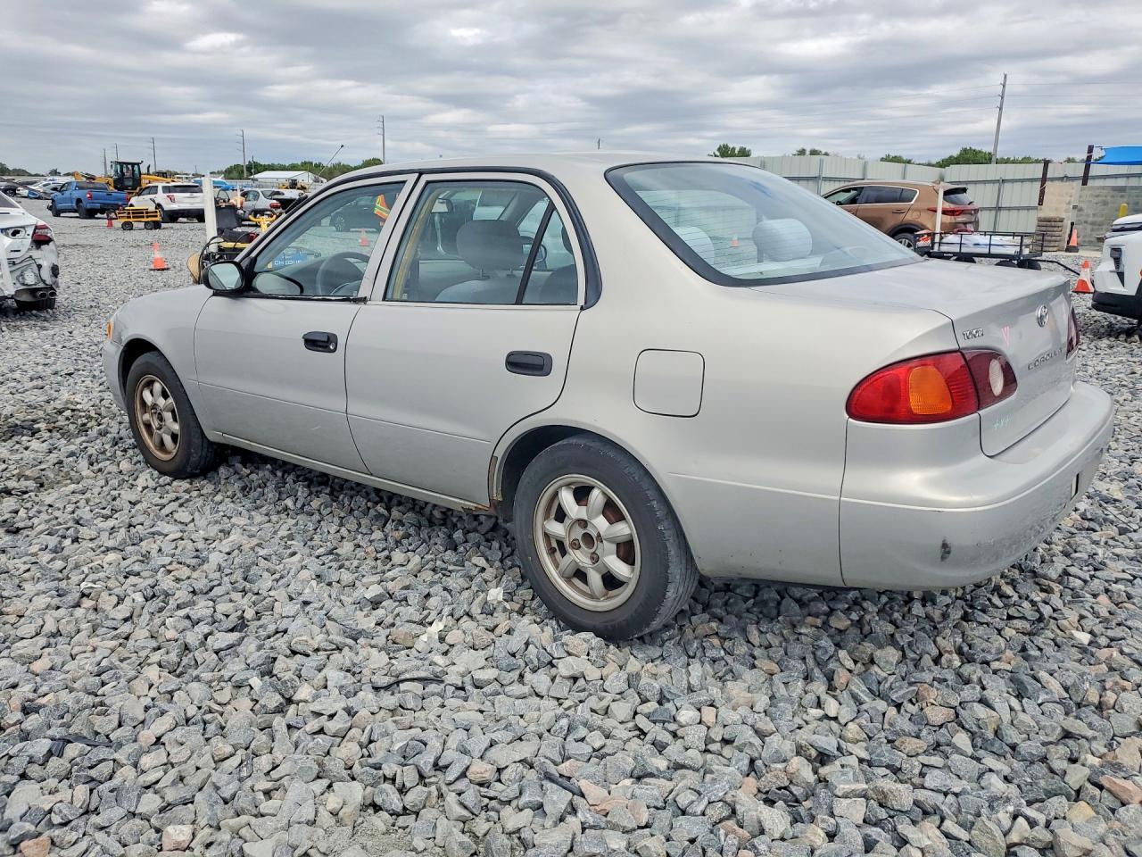 2002 Toyota Corolla Ce - Image 2
