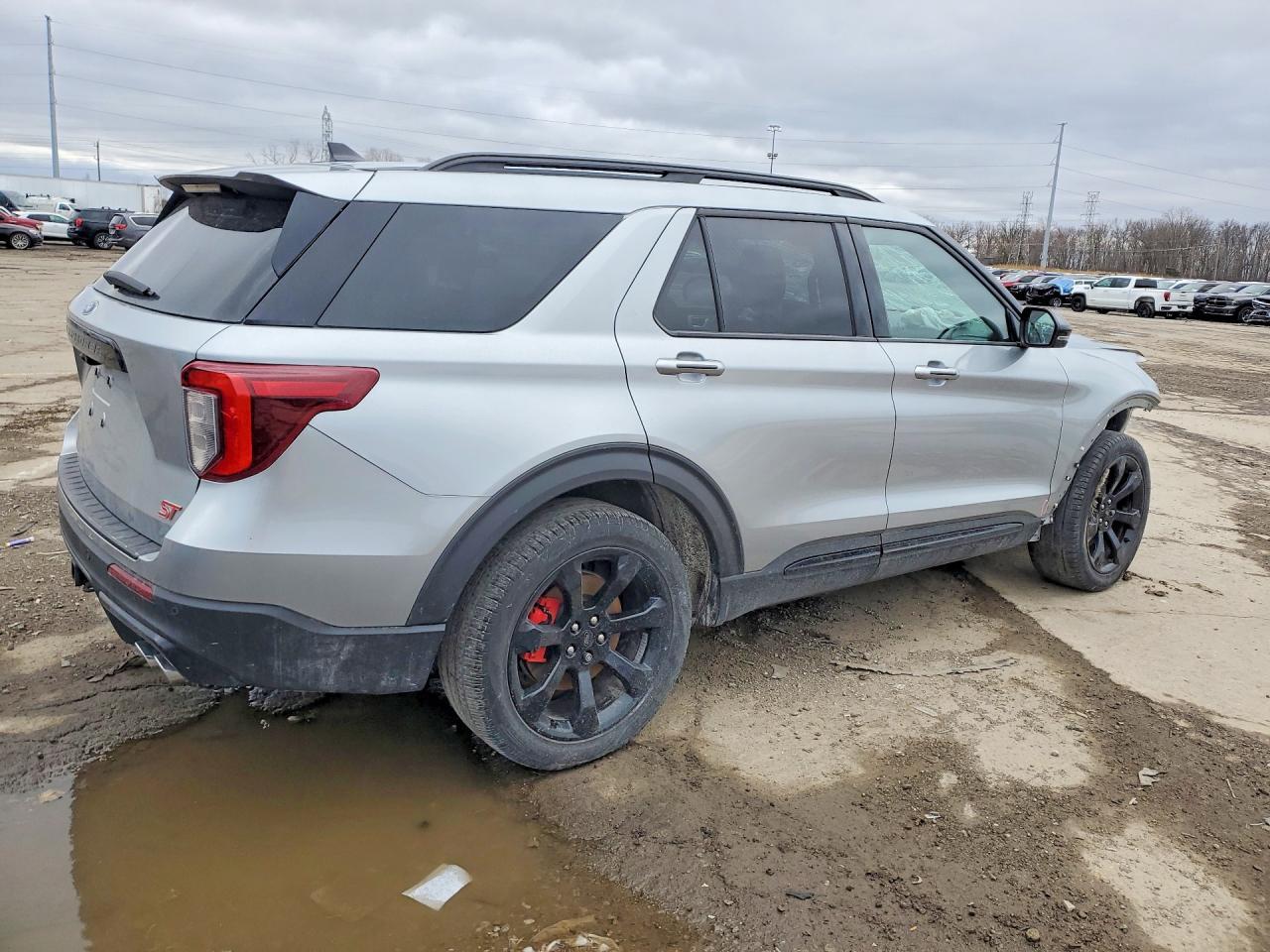 2023 Ford Explorer St - Фото 3