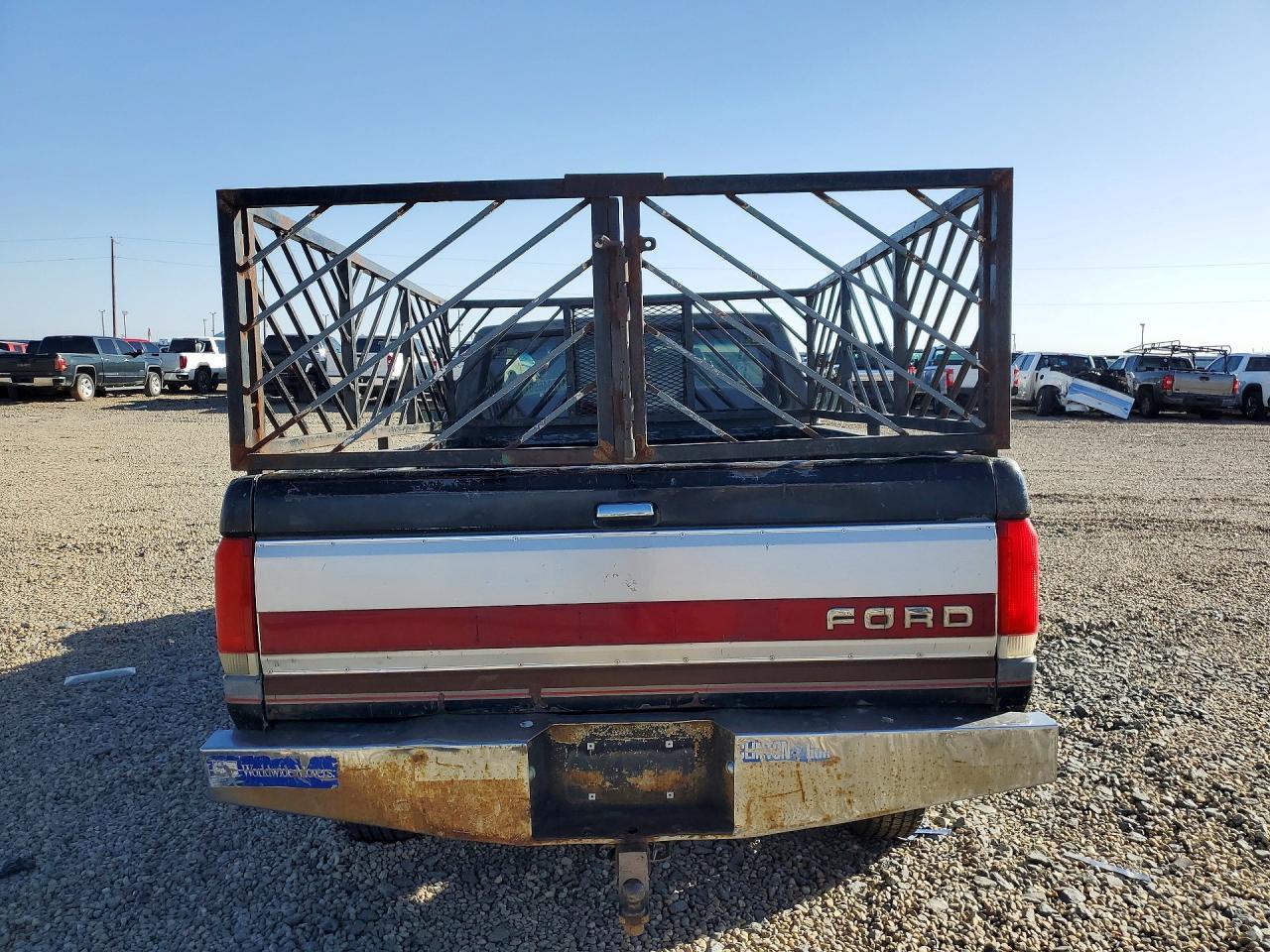 1990 Ford F250 - Image 6
