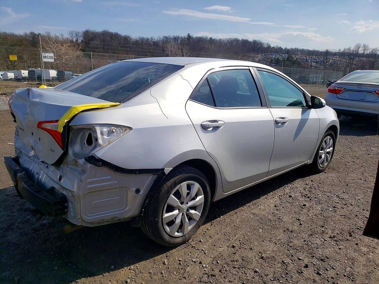 2015 Toyota Corolla Le - Image 3