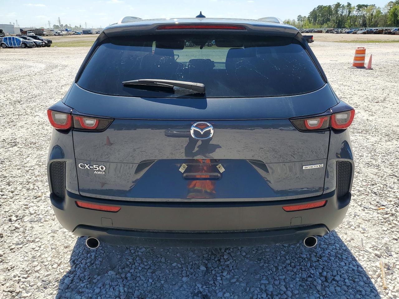 2024 Mazda Cx-50 Premium - Image 6
