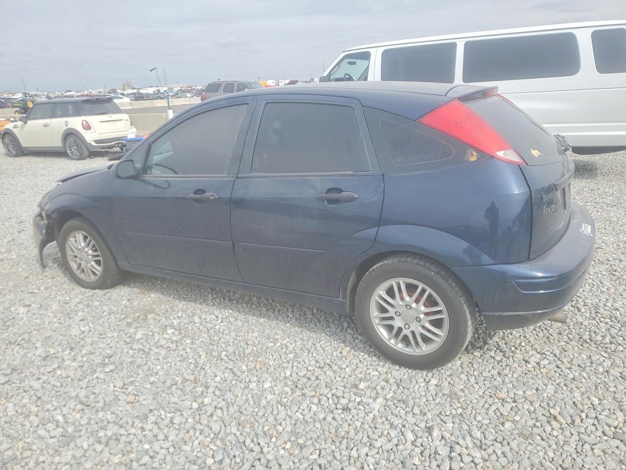 2003 Ford Focus - Фото 2